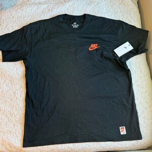 Nike tee